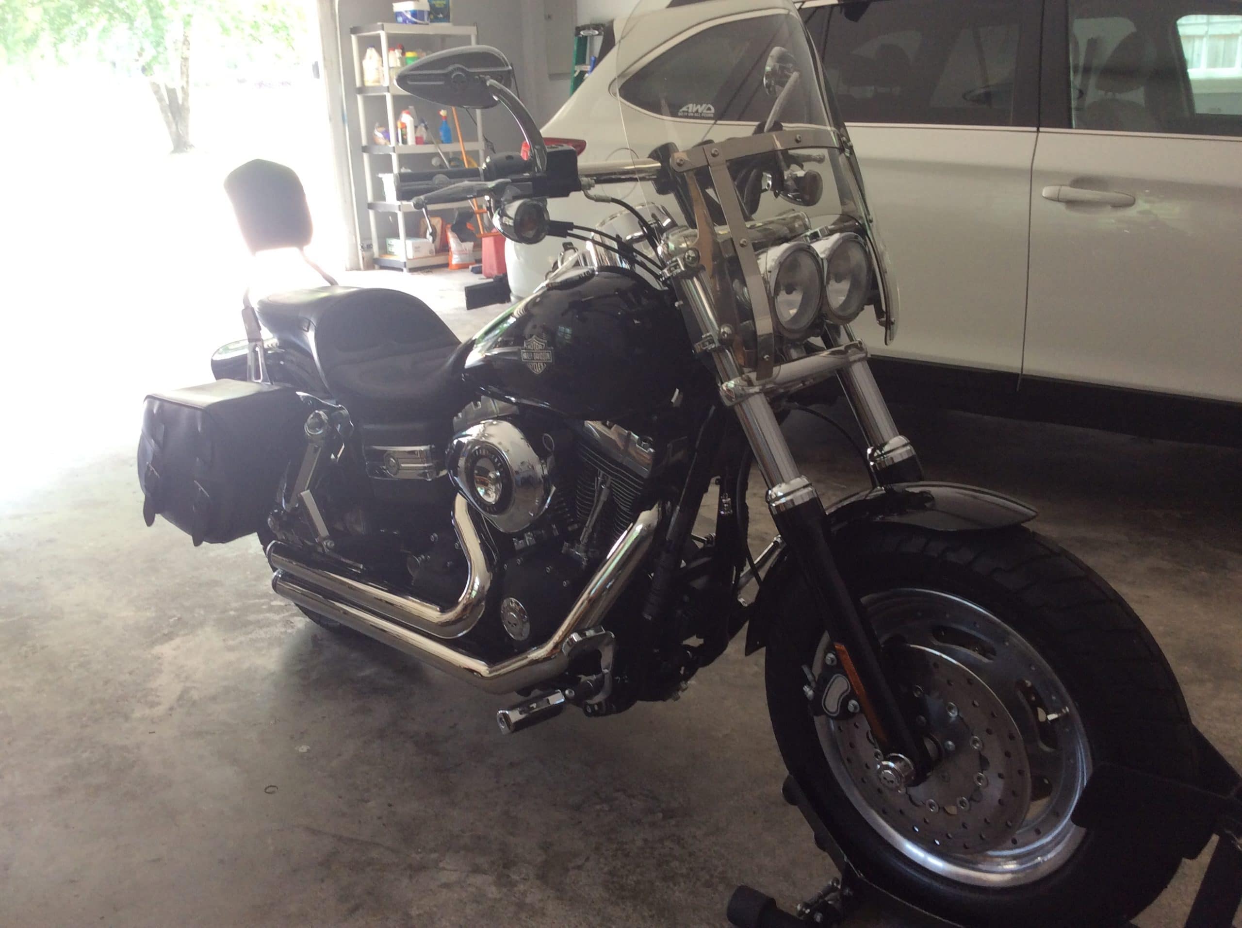 Click to view full screen Harley Davidson | Fat Bob Quick Release Compact Windshield photo review