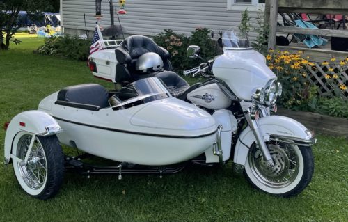 Harley Davidson | Sidecar RLE with 7 Hole Mount | Replacement Windshield photo review
