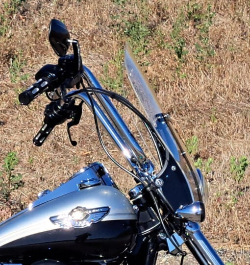 Harley Compact windshield deatchable clear stock width 16.5 height with recurve website side