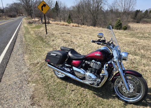 Triumph Thunderbird 1700 & 1600 Quick Release Roadster Windshield photo review