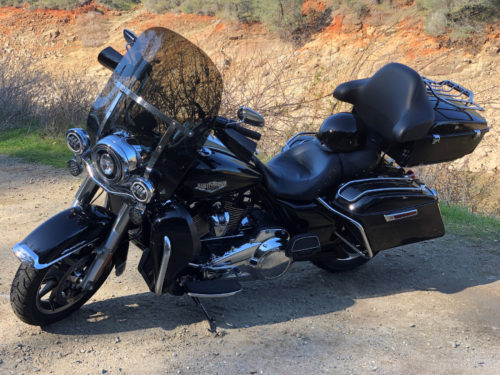 Click to view full screen Road King | Harley Davidson Replacement Windshield (5 Holes Across Horizontal Bracket) photo review
