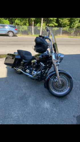 Road King | Harley Davidson Replacement Windshield (5 Holes Across Horizontal Bracket) photo review