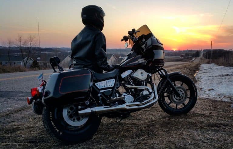 Motorcycle Windshields & Windscreens 22 DESCRPTION