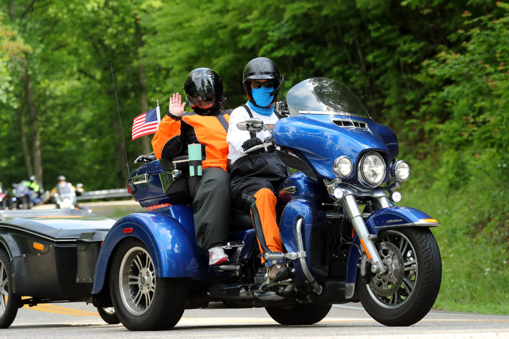 Cool Weather Riding, Cruiser Style with a Clearview Shield 3 Harley Davidson Tri Glide