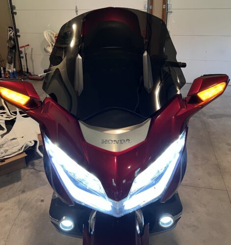 Click to view full screen 2018-Present Honda Gold Wing Touring Windshield Replacement photo review