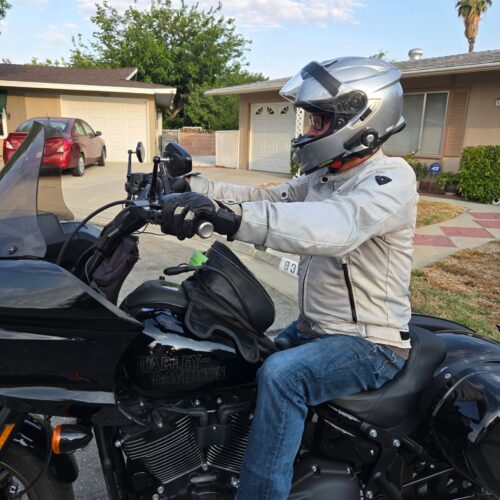 Click to view full screen Harley-Davidson® FXLRST Low Rider ST Windshield photo review