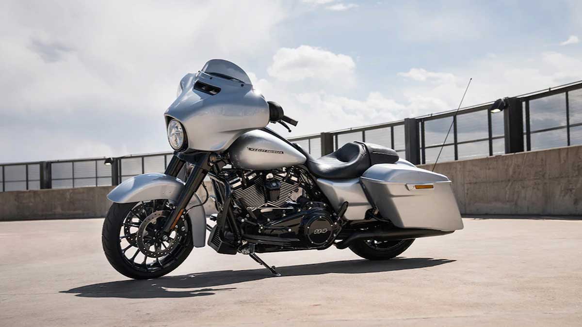 What Keeps the Harley-Davidson Street Glide Selling?